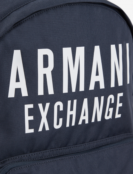 detail Batoh Armani Exchange